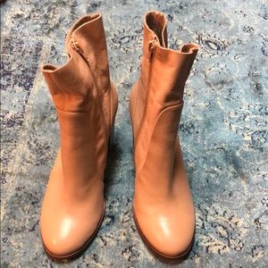 Chinese laundry ankle boots. Size 7.5